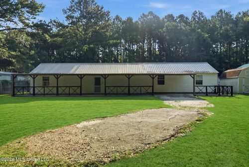 142 App Slade Road, Hattiesburg, MS, 39401 | Card Image