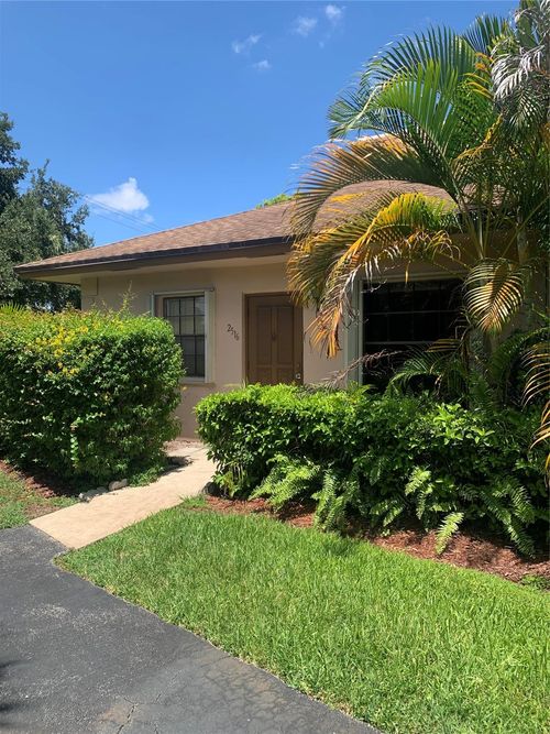 102-2516 Sw 74th Ter, Davie, FL, 33317-7028 | Card Image