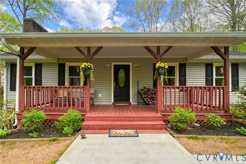 70 Wild Flower Dr, Louisa, VA, 23093-5204 | Card Image