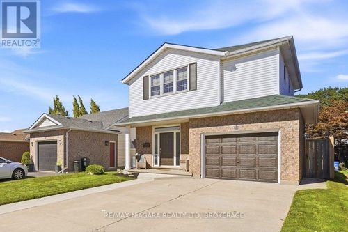 7441 Trinity Crt, Niagara Falls, ON, L2H3A6 | Card Image