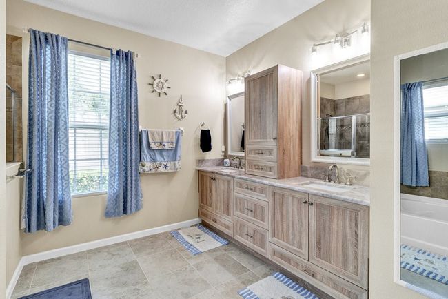 337 Sebastian Crossings Blvd, House other with 3 bedrooms, 2 bathrooms and null parking in SEBASTIAN FL | Image 15