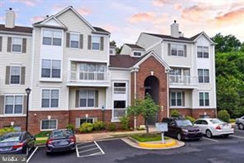 101-46891 Eaton Ter, STERLING, VA, 20164-1832 | Card Image