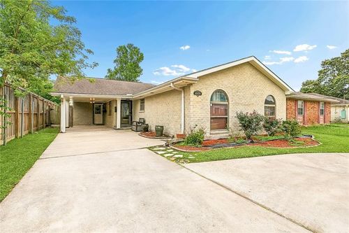 4609 Lake Villa Dr, Metairie, LA, 70002-1321 | Card Image
