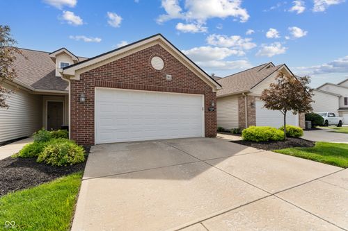 unit-102-11505 Grassy Ct, Fishers, IN, 46037-7580 | Card Image