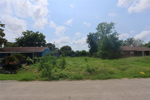 10414 Chesterfield Dr, Houston, TX, 77051-4234 | Card Image