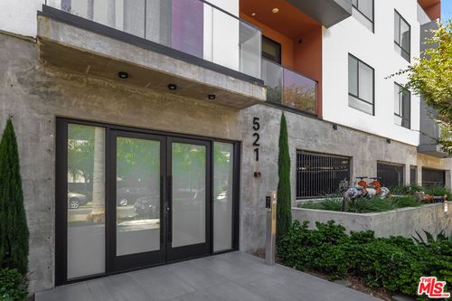 306-521 N Gramercy Pl, Los Angeles, CA, 90004-3869 | Card Image