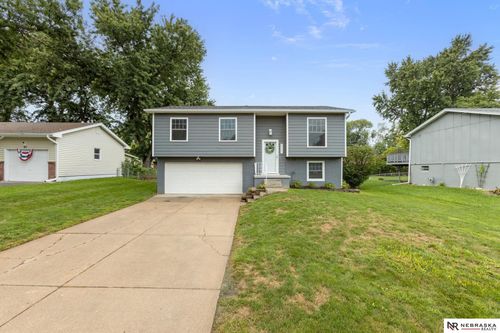 8721 Browne St, Omaha, NE, 68134-2819 | Card Image