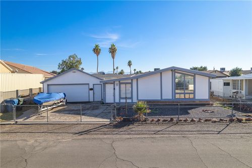 1364 Tuthill Ln, Bullhead City, AZ, 86442-6741 | Card Image