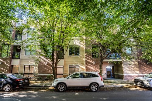 unit-3c-233 E Saint Joseph St, Indianapolis, IN, 46202-3327 | Card Image