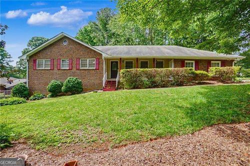 391 Beaumont Dr, Stone Mountain, GA, 30087-2603 | Card Image