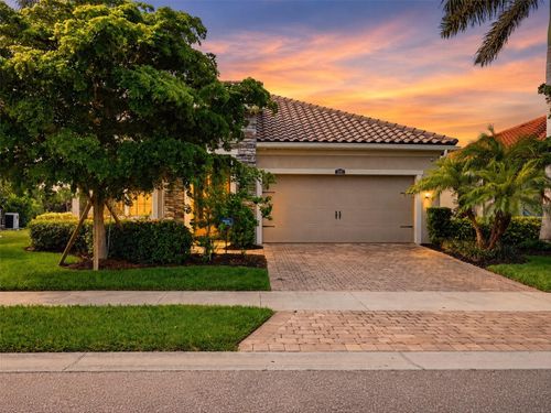 11595 Renaissance Blvd, Venice, FL, 34293-2228 | Card Image