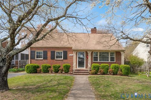 1914 Franklin Ave, Colonial Heights, VA, 23834-2533 | Card Image