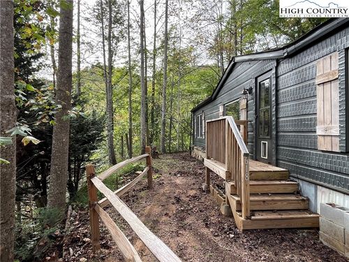 618 Rhymer Branch Rd, Deep Gap, NC, 28618-9450 | Card Image