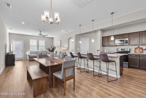 133 Harvest Point Way, Mt Washington, KY, 40047-7782 | Card Image