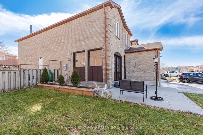 104 Sandmere Ave, House attached with 4 bedrooms, 3 bathrooms and 3 parking in Brampton ON | Image 43