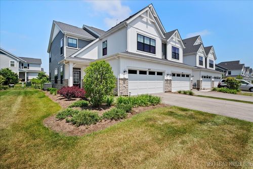 4116 Chelsea Manor Cir, Aurora, IL, 60504-3259 | Card Image
