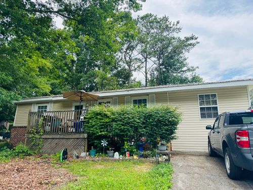 825 Minnis Rd Ne, Cleveland, TN, 37323-5236 | Card Image
