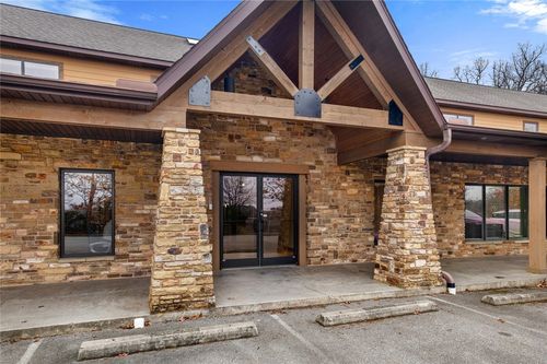 106b-4220 N Crossover Rd, Fayetteville, AR, 72703-4593 | Card Image