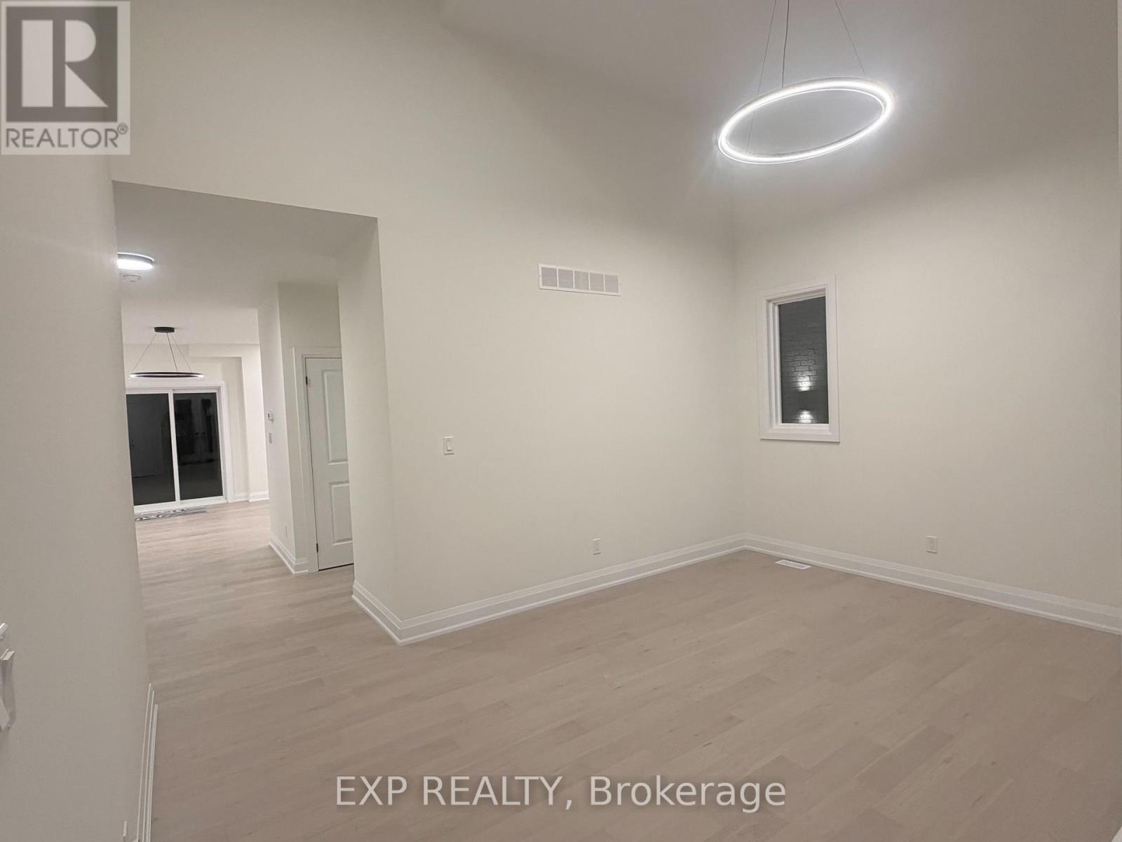 Residential Lease in Niagara Falls (Marineland) 4