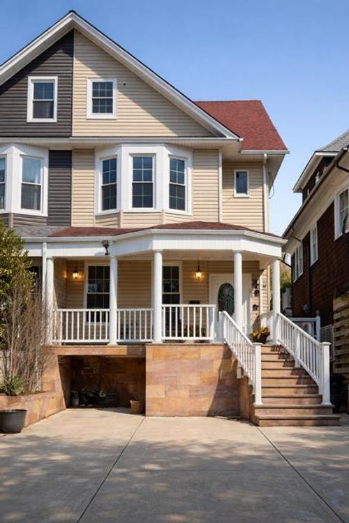 48 Danforth Ave, Jersey City, NJ, 07305-3939 | Card Image