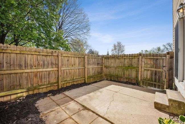 8210 Laramie Pl, Condo with 2 bedrooms, 2 bathrooms and null parking in Powell OH | Image 31