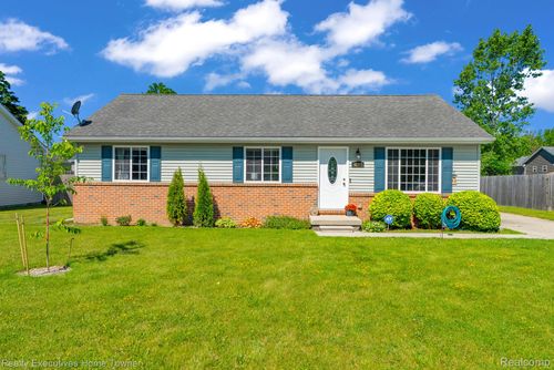 4217 Tristen Ave, Fort Gratiot, MI, 48059-3767 | Card Image