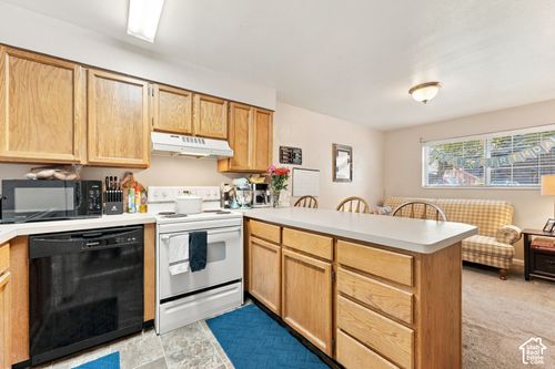 105-136 E 400 N, Provo, UT, 84606-2979 | Card Image