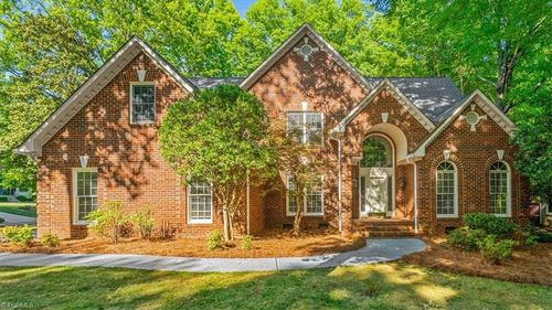 10 Elm Grove Way, Greensboro, NC, 27405-3634 | Card Image