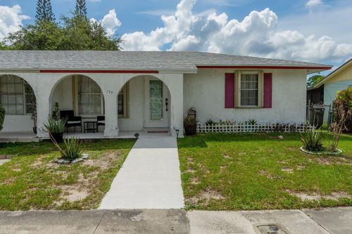 799 Ilene Rd E, West Palm Beach, FL, 33415-3712 | Card Image