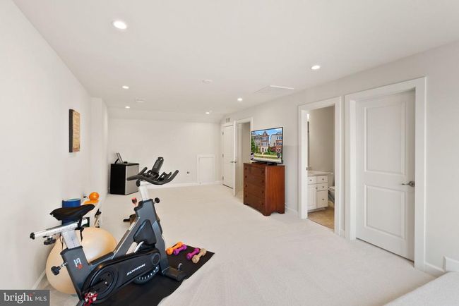 20790 Duxbury Ter, Townhouse with 4 bedrooms, 4 bathrooms and null parking in ASHBURN VA | Image 54