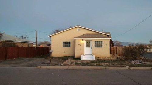 300 N 14th St, Belen, NM, 87002-3012 | Card Image