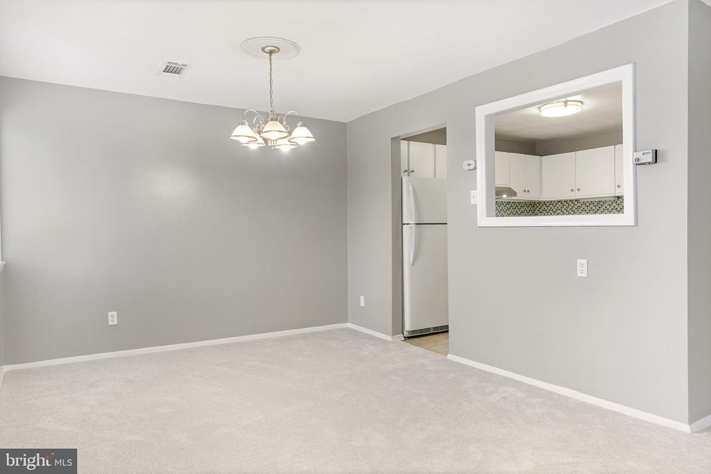 Residential in MONTGOMERY VILLAGE 5