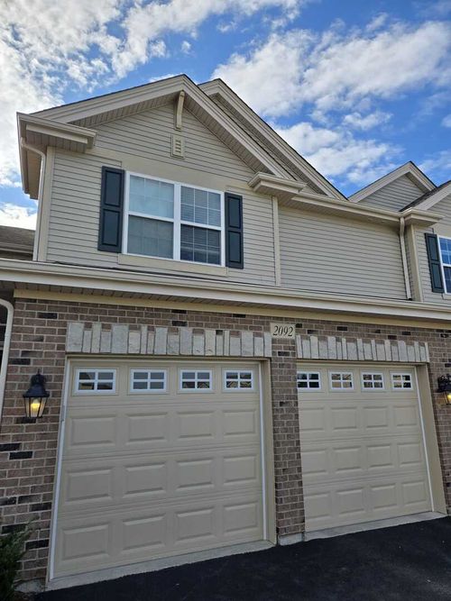 2092 Canyon Creek Ct, Aurora, IL, 60503-4929 | Card Image