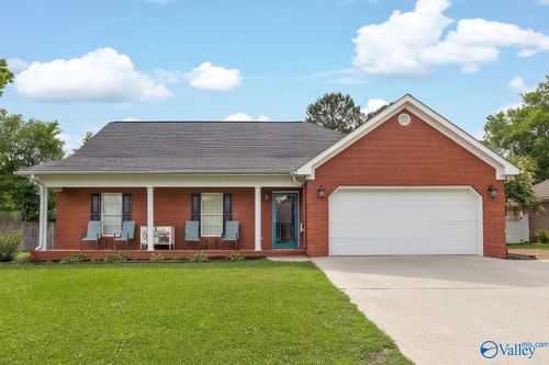 2103 Glenwood Drive Sw, Hartselle, AL, 35640 | Card Image