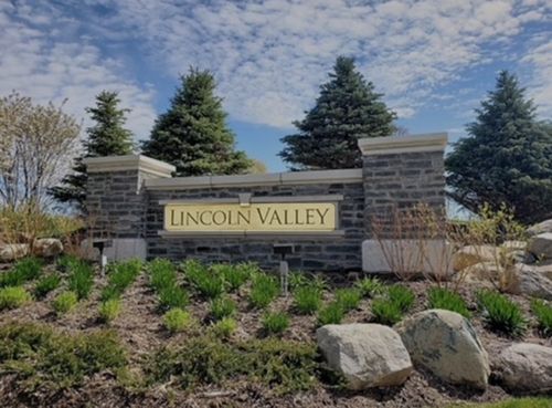 218 Sussex Ct, North Aurora, IL, 60542-1078 | Card Image