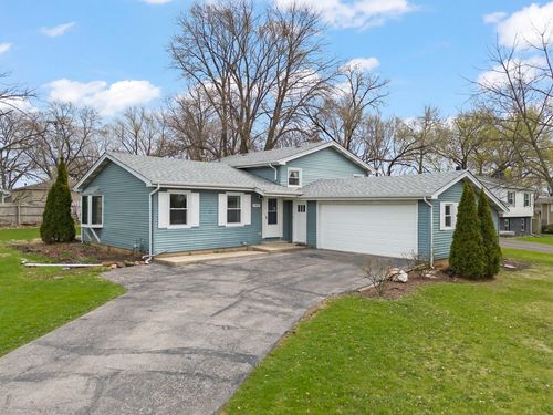 6065 Chase Ave, Downers Grove, IL, 60516-1637 | Card Image