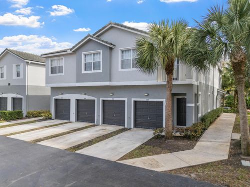 3105 Grandiflora Dr, Lake Worth, FL, 33467-2088 | Card Image