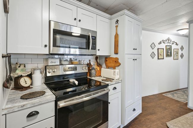 Kitchen 3 | Image 10