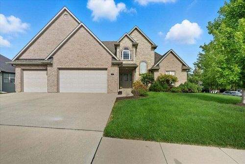 4701 Thornbrook Rdg, COLUMBIA, MO, 65203-9790 | Card Image
