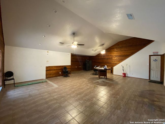 8491 Us Highway 281 N, Home with 0 bedrooms, 0 bathrooms and null parking in Spring Branch TX | Image 9