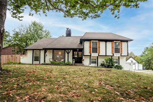 23210 Old Cyclone School Rd, Lees Summit, MO, 64064-2621 | Card Image