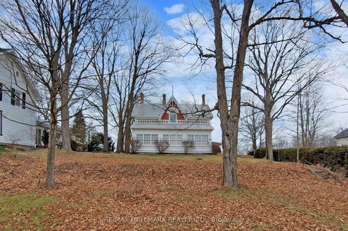 326 Main St, King, ON, L0G1T0 | Card Image