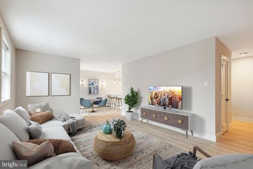apt-211-176 W King St, MALVERN, PA, 19355-2436 | Card Image