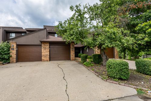 b-2200 Bushnell Dr, Columbia, MO, 65201 | Card Image