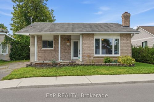 129 Laurier St, Casselman, ON, K0A1M0 | Card Image