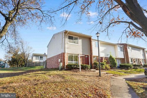 2201 Chamblee Pl, HERNDON, VA, 20170-4310 | Card Image