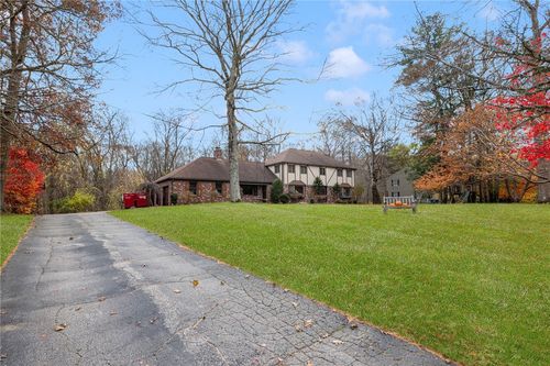 445 Stone Ridge Dr, East Greenwich, RI, 02818-1692 | Card Image