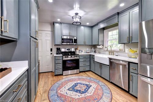 307 Lynchburg Dr, Newport News, VA, 23606-1617 | Card Image