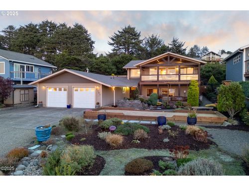 3301 Nw Hidden Lake Dr, Waldport, OR, 97394-9342 | Card Image