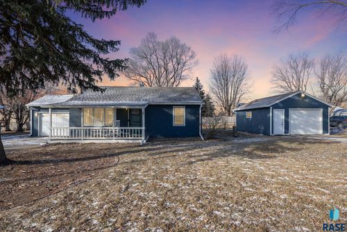 223 N La Mesa Dr Drive, Sioux Falls, SD, 57107 | Card Image